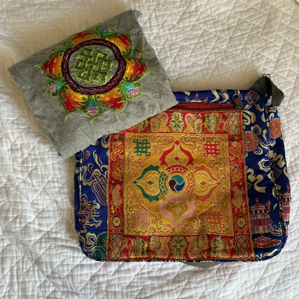 Tibet Nepal Buddha bundle embroidered Cross Vajra saddle bag Gray Shirt Mandala